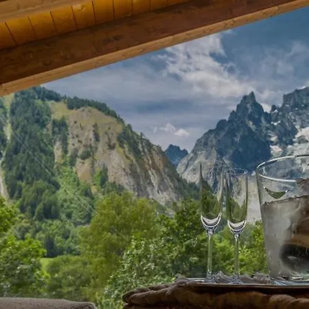 Auberge De La Maison Courmayeur Exterior photo