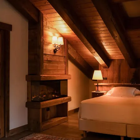 Auberge De La Maison Courmayeur Exterior photo
